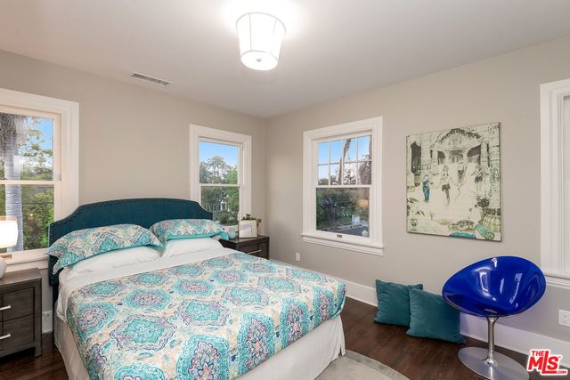 $2,354,000 | 101 South Ridgewood Place, Los Angeles, CA 90004