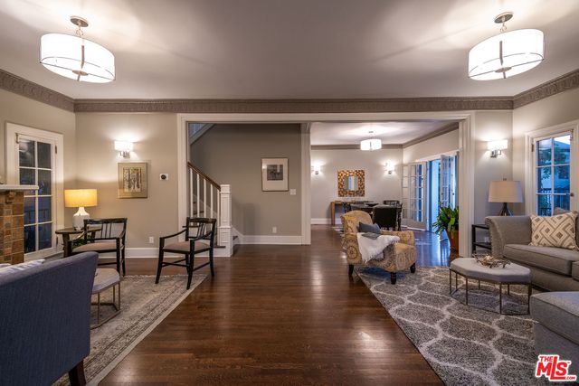 $2,354,000 | 101 South Ridgewood Place, Los Angeles, CA 90004