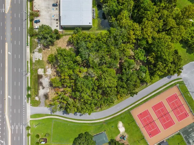a view of a yard with a small pool