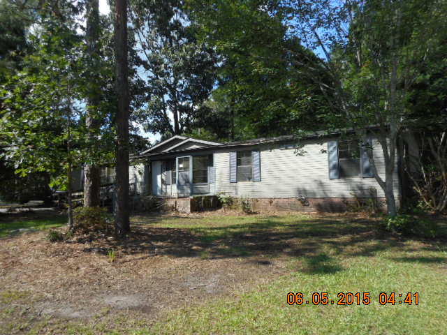 106 Grapevine Road Summerville, SC 29483 - Photo 1 of 5 grapevine front