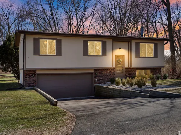 $299,900 | 518 Nancy Court, Wauconda, IL 60084