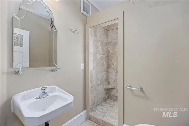 $569,900 | 727 Shoshone Street North, Twin Falls, ID 83301