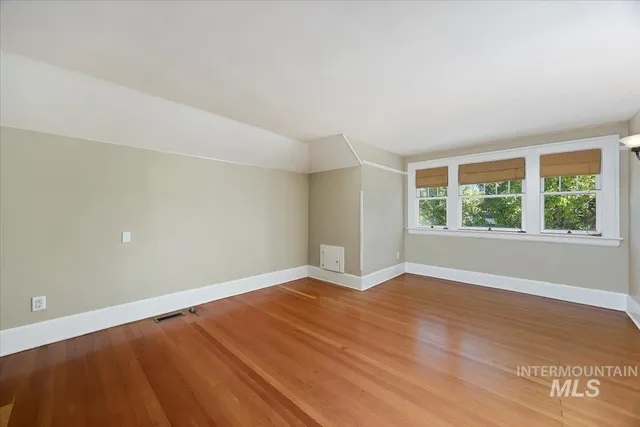 $569,900 | 727 Shoshone Street North, Twin Falls, ID 83301