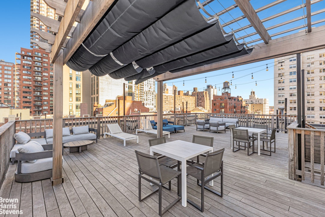 350 East 77th Street, Unit 2H Manhattan, NY 10075 - Photo 10 of 11