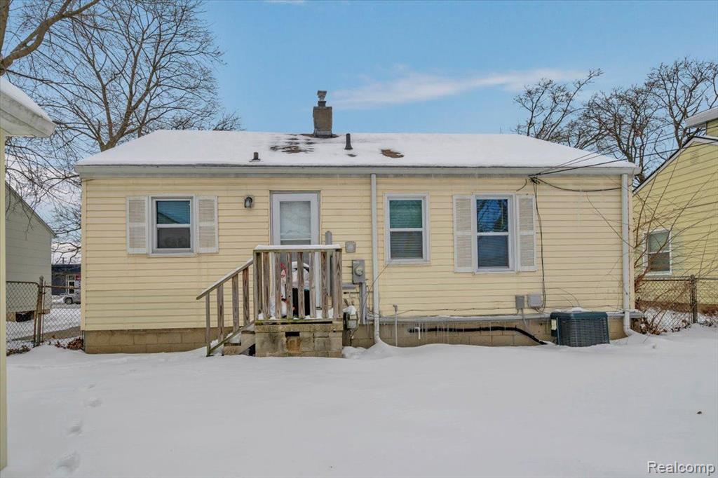 3774 Greenfield Road Berkley, MI 48072 - Photo 33 of 34