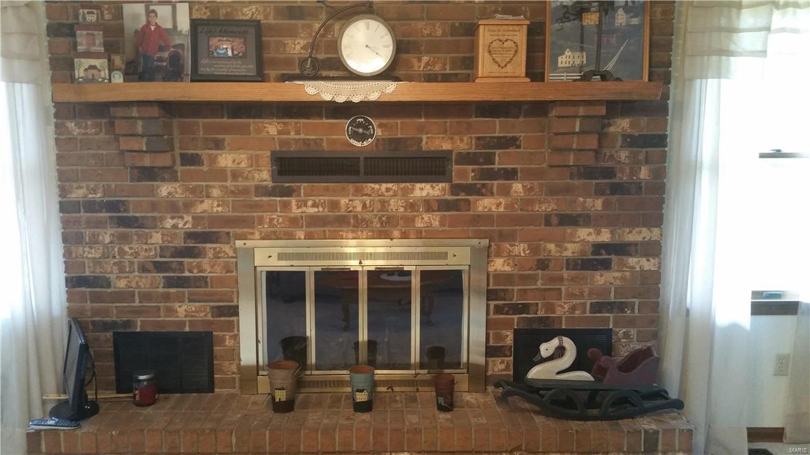 2604 Meadow Ridge Drive Highland, IL 62249 - Photo 24 of 43 Gallery Image 24