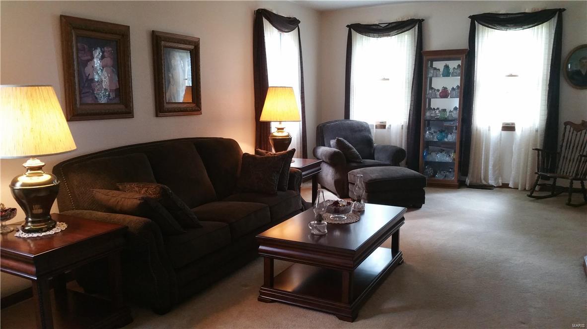 2604 Meadow Ridge Drive Highland, IL 62249 - Photo 27 of 43 Gallery Image 27