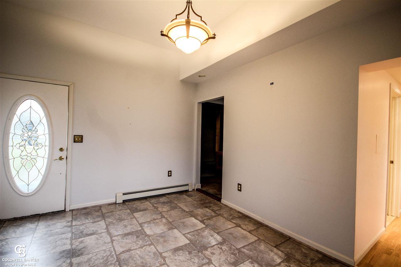 8493 North River Road Marine City, MI 48039 - Photo 11 of 55 31340713-12.JPG