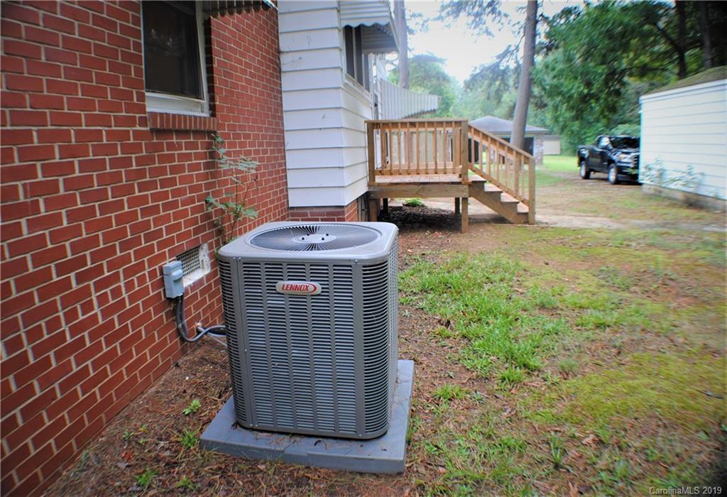 1719 Bringle Ferry Road Salisbury, NC 28146 - Photo 3 of 21 Gallery Image 3