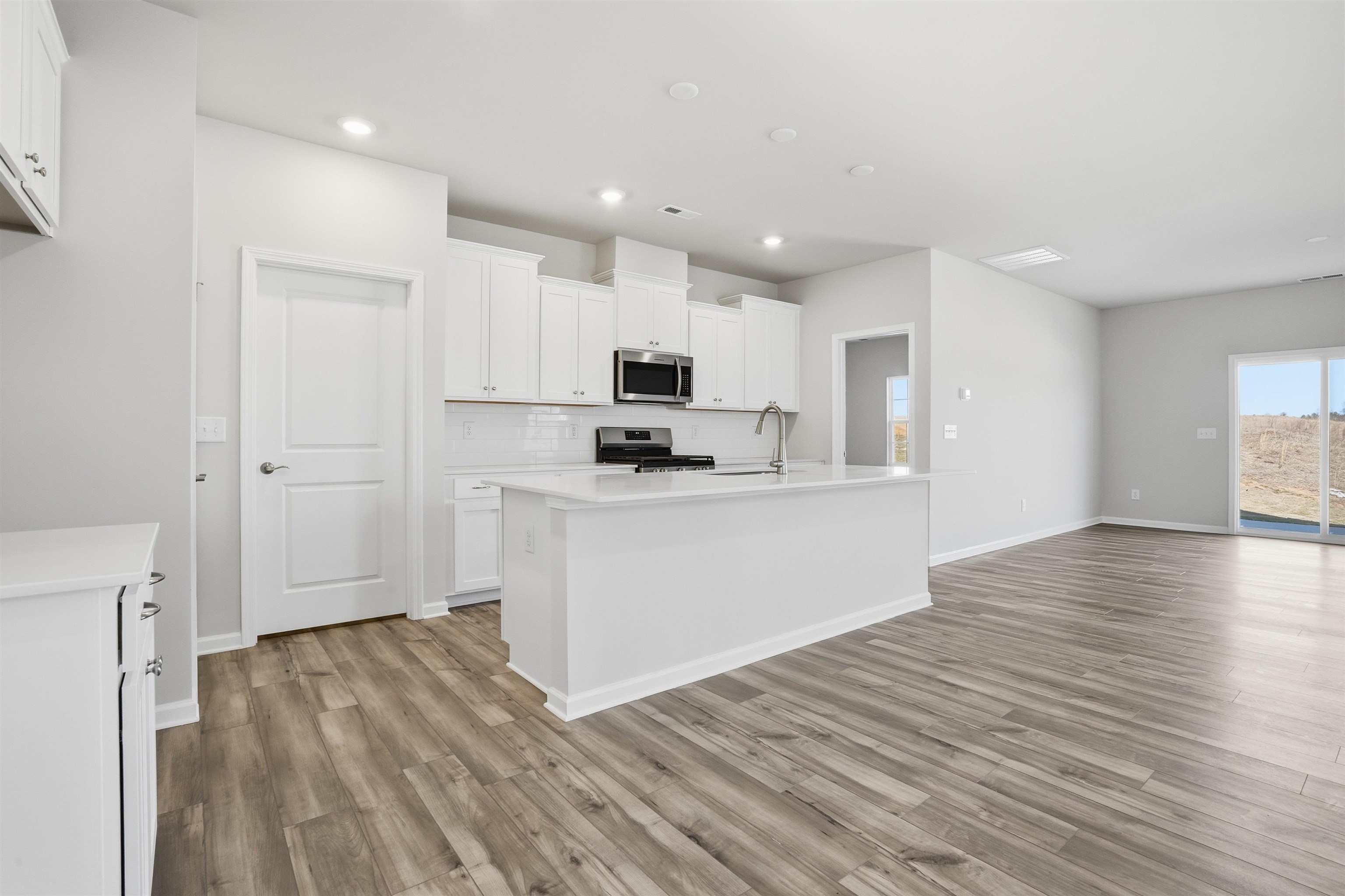423 Lee's Corner Lane Woodruff, SC 29388 - Photo 6 of 26