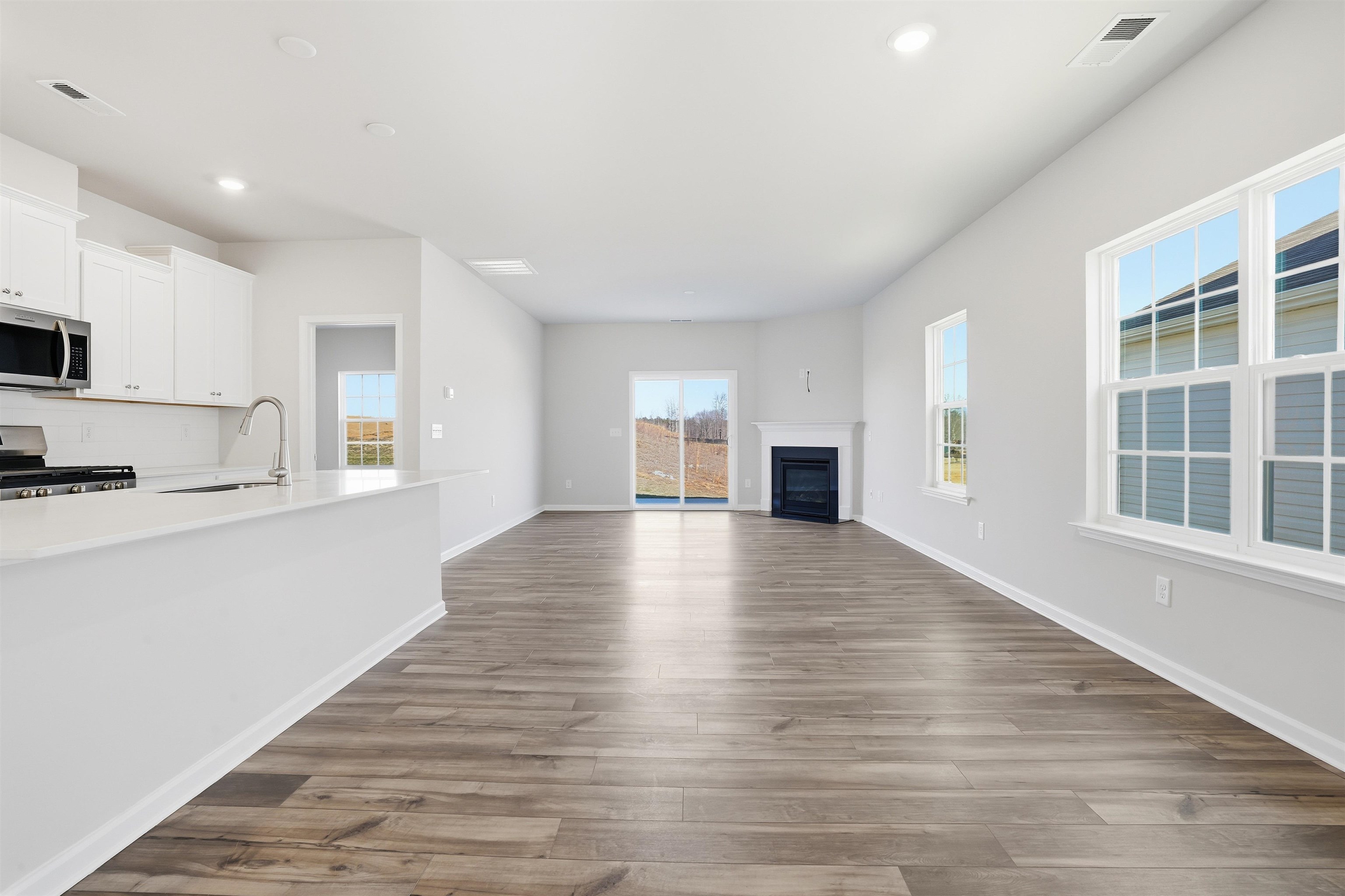 423 Lee's Corner Lane Woodruff, SC 29388 - Photo 7 of 26