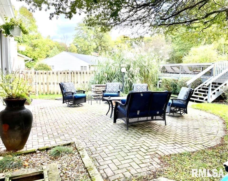12 Watch Hill Road Rock Island, IL 61201 - Photo 4 of 5 Gallery Image 4