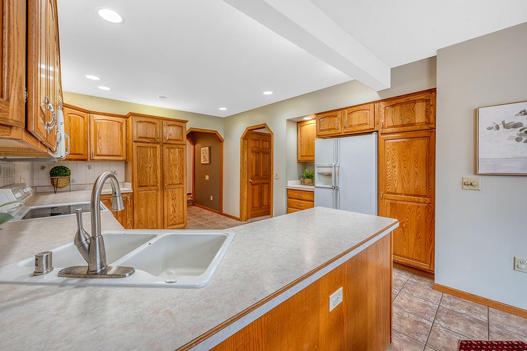 202 West 2nd Street Waunakee, WI 53597 - Photo 13 of 47