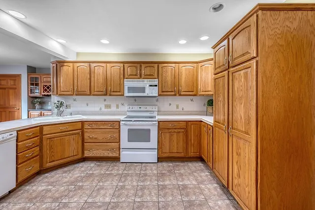 $475,000 | 202 West 2nd Street, Waunakee, WI 53597