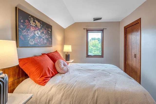 $475,000 | 202 West 2nd Street, Waunakee, WI 53597