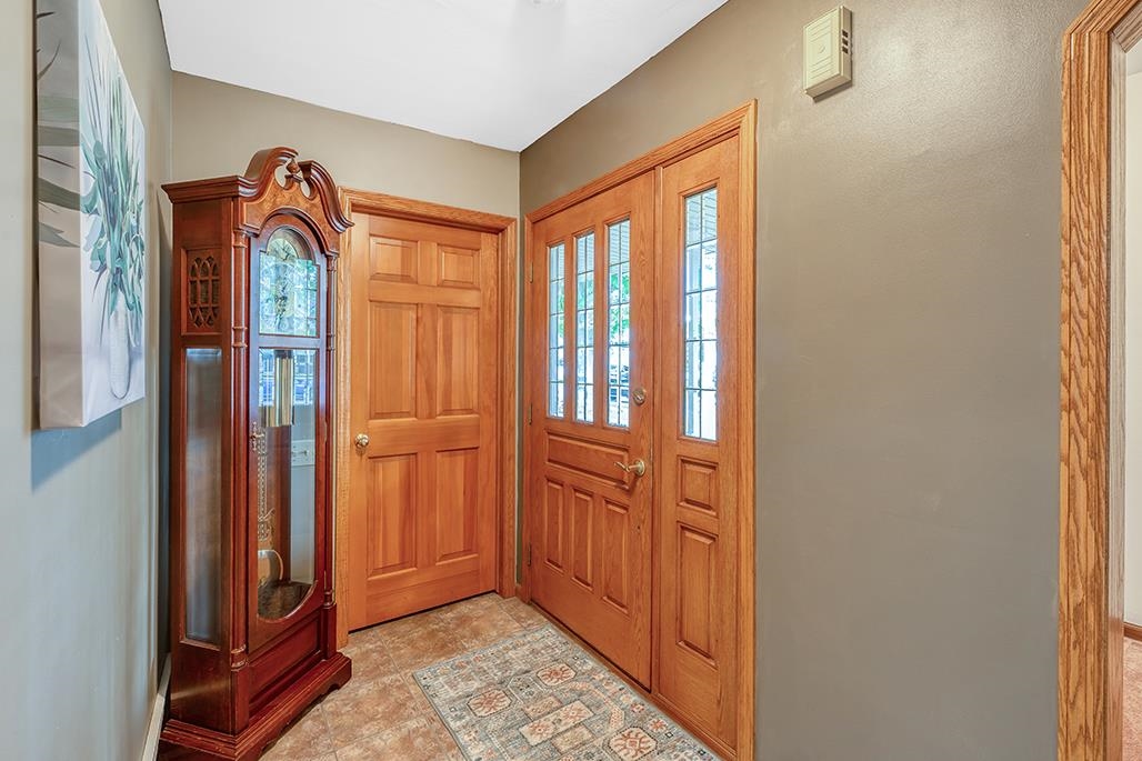 202 West 2nd Street Waunakee, WI 53597 - Photo 4 of 47