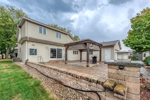 $475,000 | 202 West 2nd Street, Waunakee, WI 53597