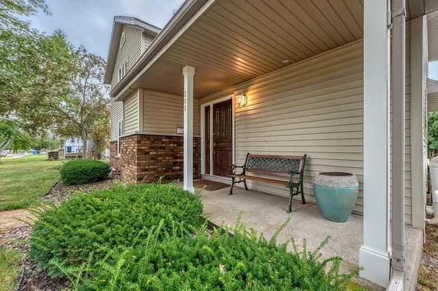 $475,000 | 202 West 2nd Street, Waunakee, WI 53597