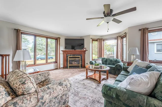 $475,000 | 202 West 2nd Street, Waunakee, WI 53597