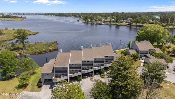 $550,000 | 23 Batts Hill Road, New Bern, NC 28562