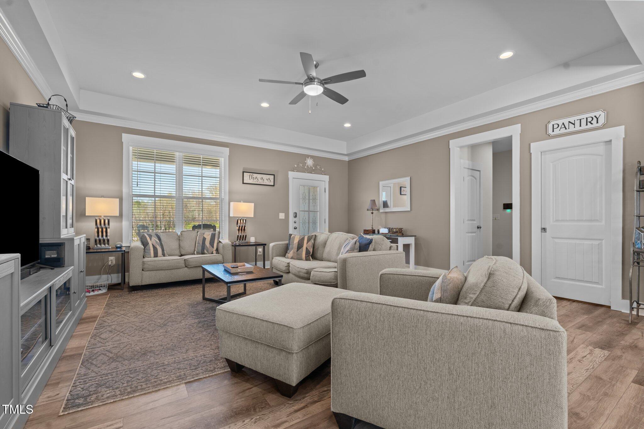 511 McArthur Road Broadway, NC 27505 - Photo 12 of 48 Living Room