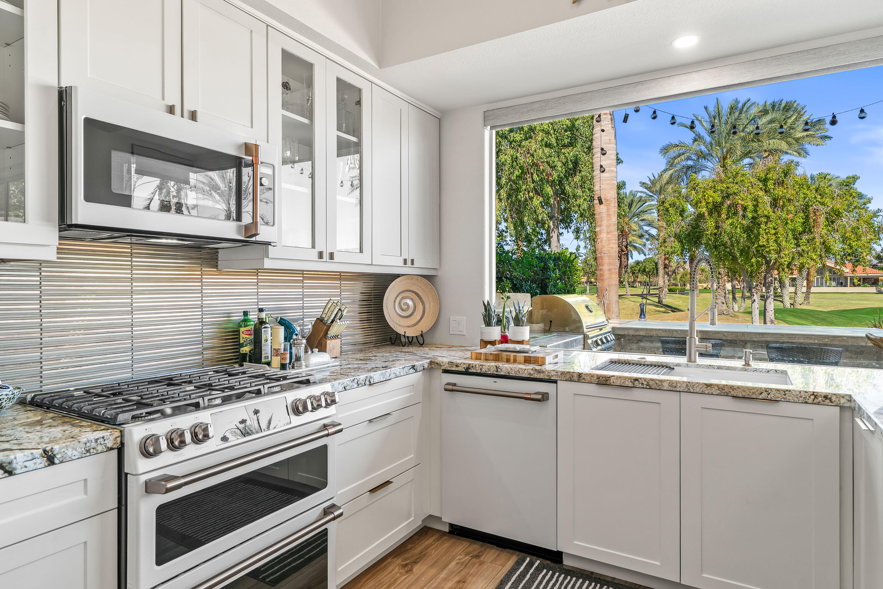 52 Hilton Head Drive Rancho Mirage, CA 92270 - Photo 9 of 57 IMG-17