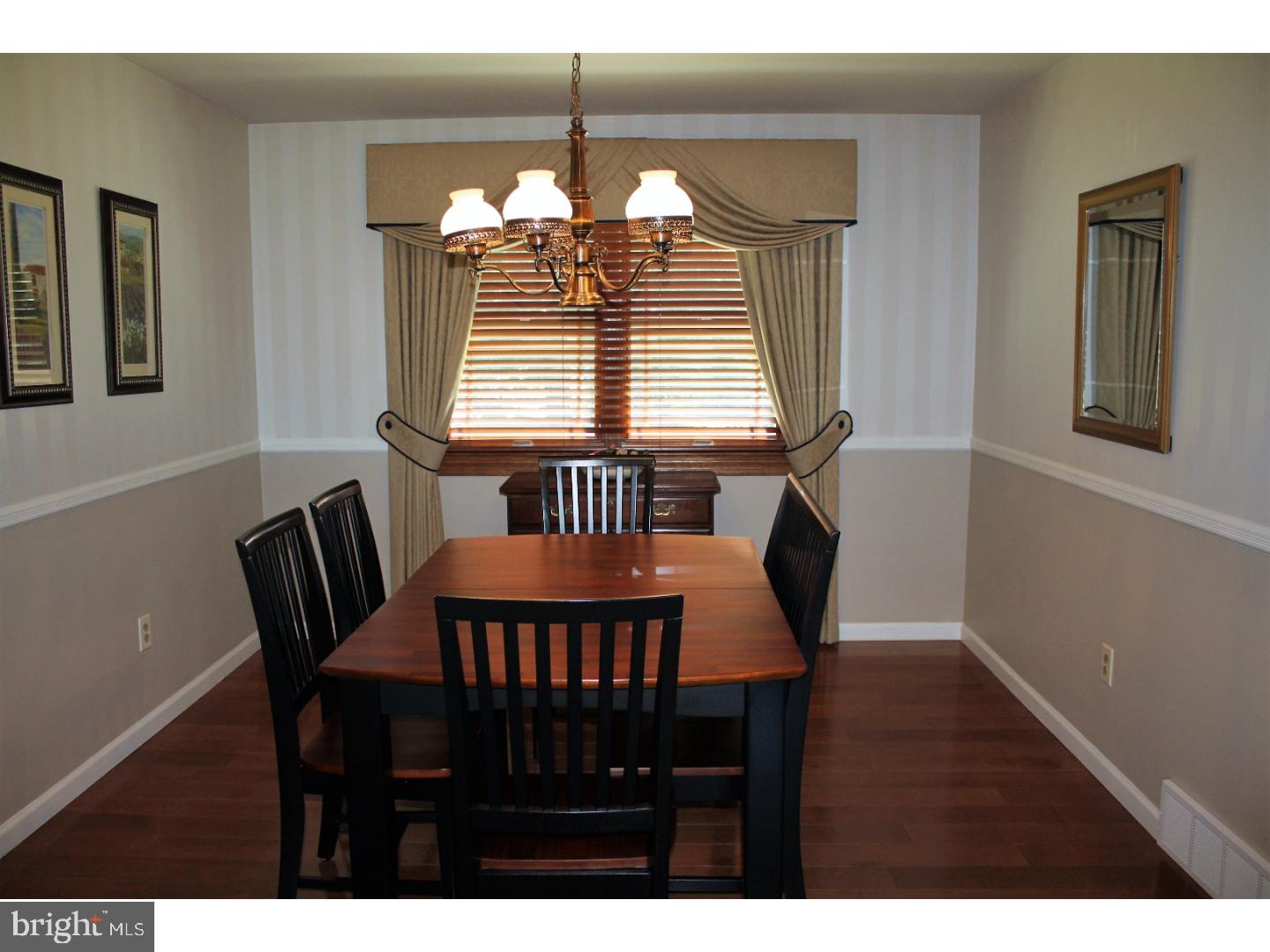 127 Barley Road Ivyland, PA 18974 - Photo 5 of 25 Dining Room