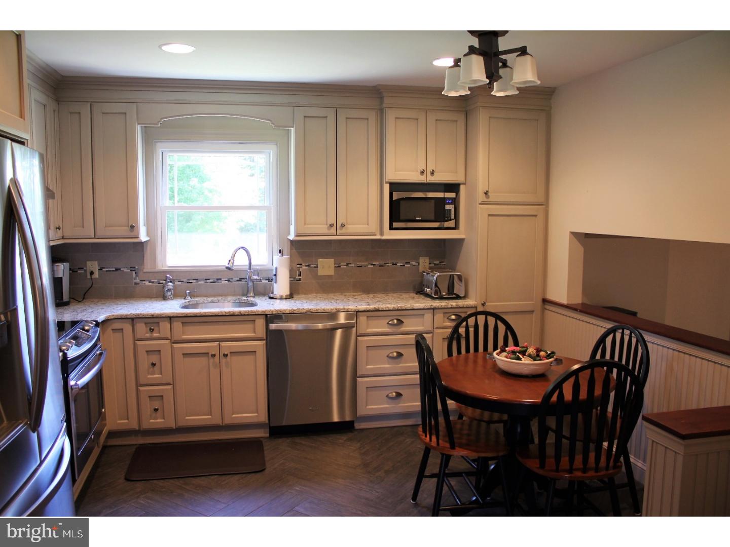 127 Barley Road Ivyland, PA 18974 - Photo 6 of 25 Kitchen