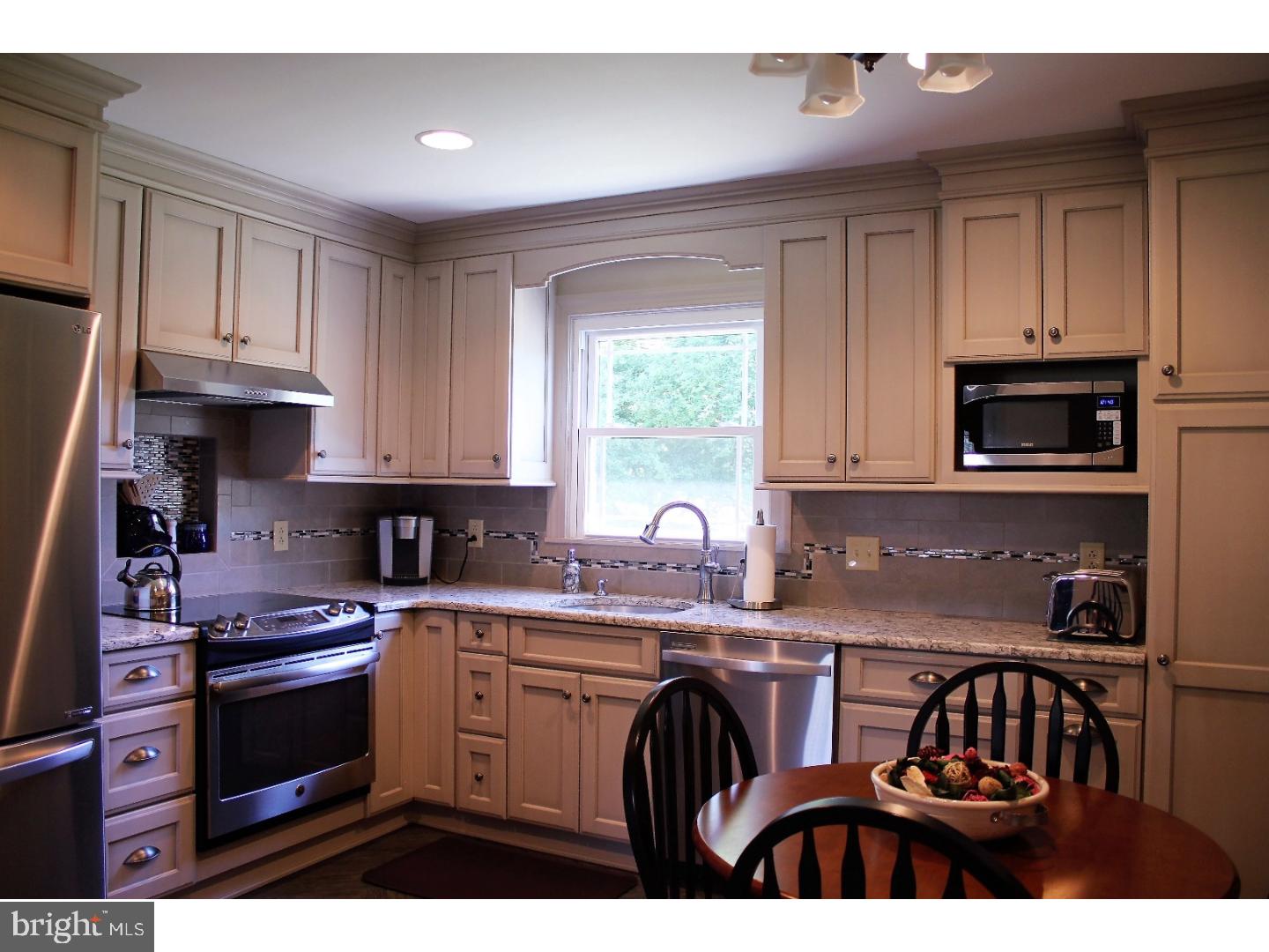 127 Barley Road Ivyland, PA 18974 - Photo 7 of 25 Kitchen