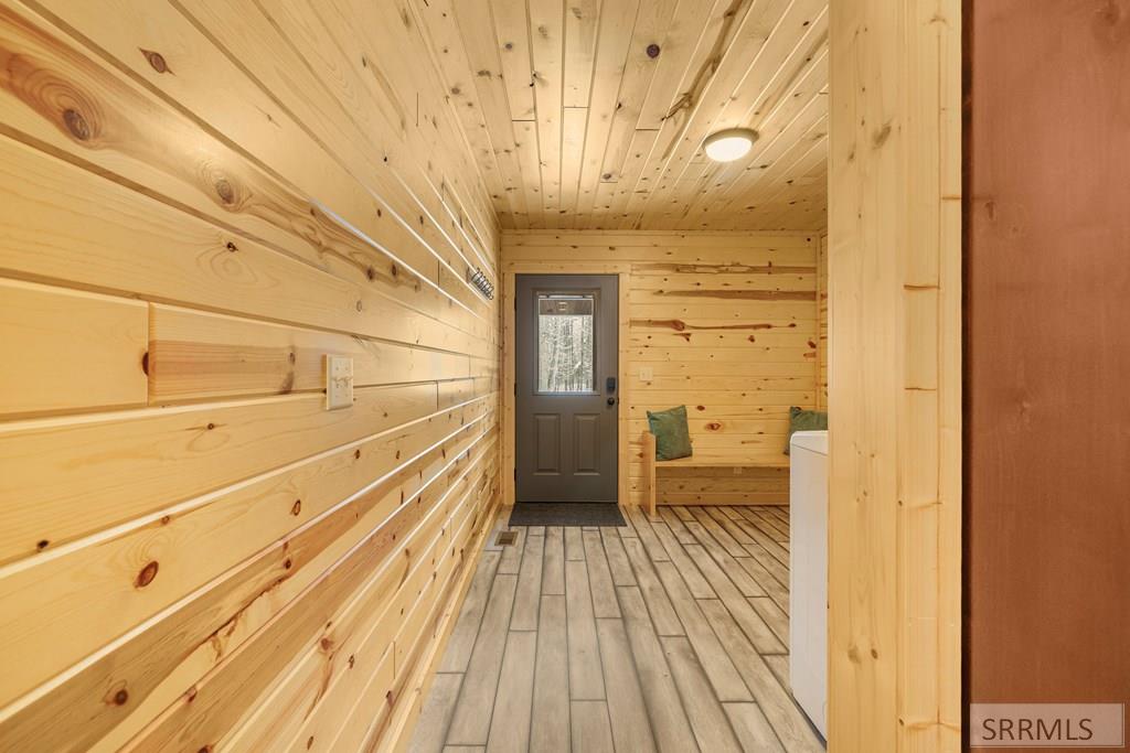 4060 Steelhead Road Island Park, ID 83429 - Photo 24 of 53 Mud Room