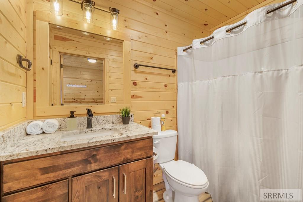 4060 Steelhead Road Island Park, ID 83429 - Photo 27 of 53 Main Bathroom