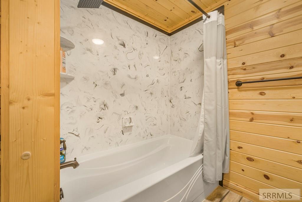 4060 Steelhead Road Island Park, ID 83429 - Photo 35 of 53 Master Bathroom