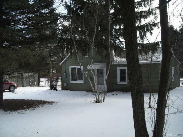 7452 Ore Lake Road Brighton, MI 48116 - Photo 2 of 21 DSCN8645.jpg