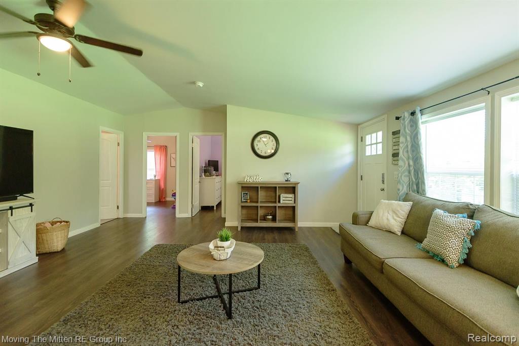 6543 Oakville Waltz Road Carleton, MI 48117 - Photo 6 of 52 Gallery Image 6