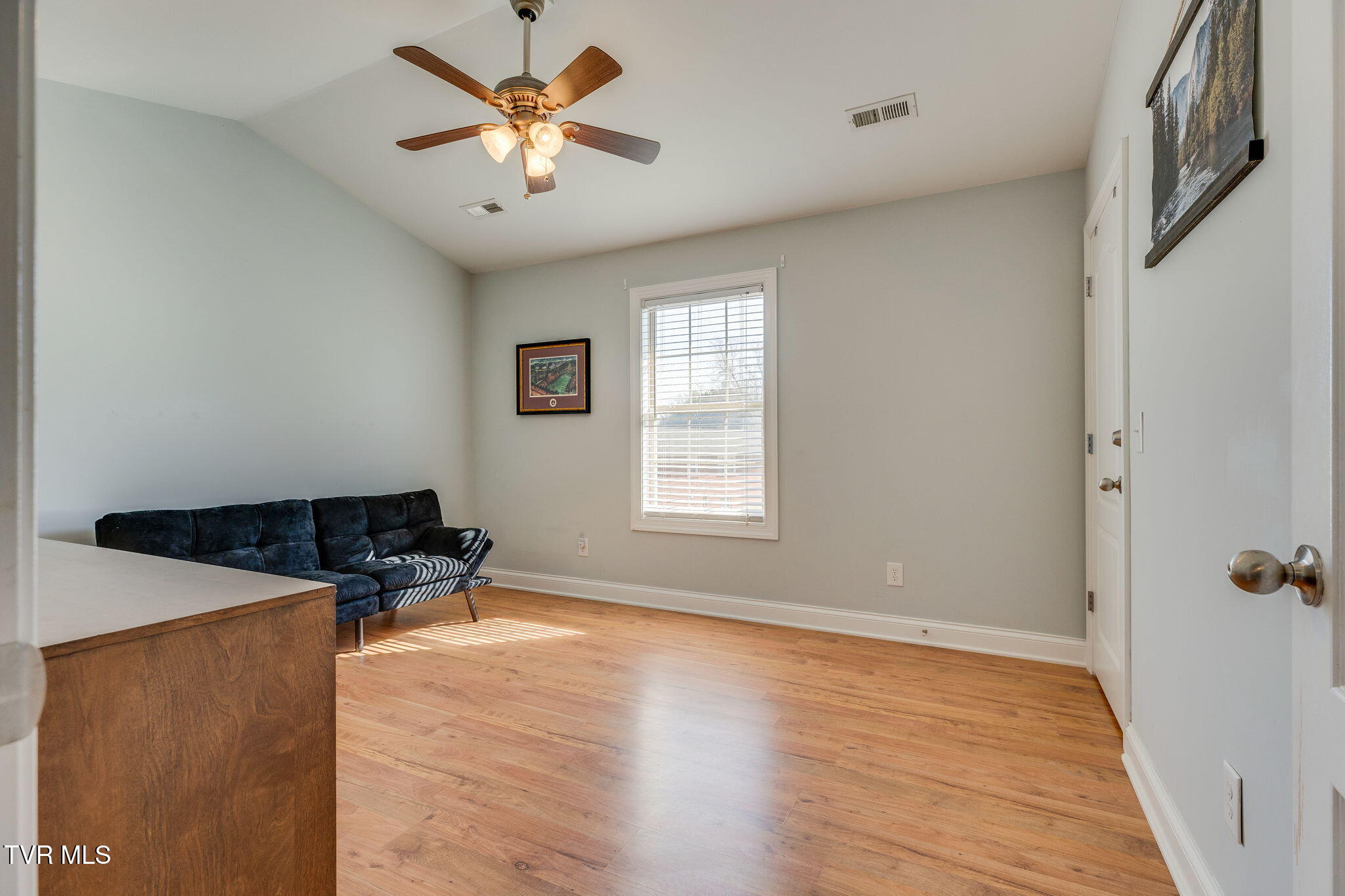 34 Logans Run, Unit 34 Gray, TN 37615 - Photo 16 of 29 022