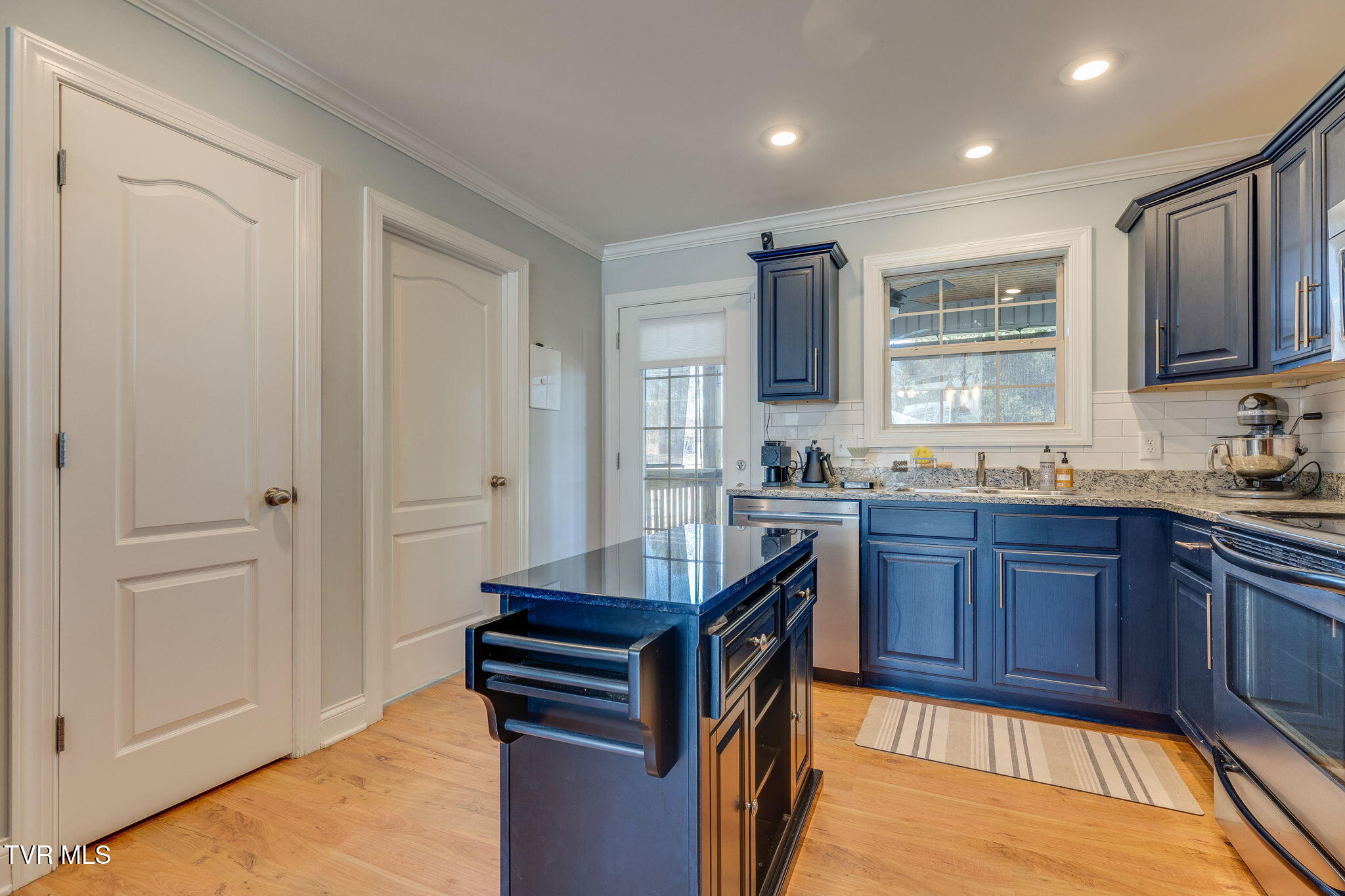 34 Logans Run, Unit 34 Gray, TN 37615 - Photo 8 of 29 012