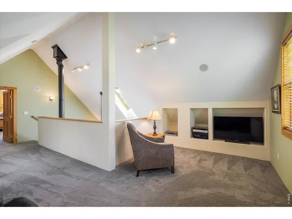 $749,999 | 280 Hummer Drive, Nederland, CO 80466