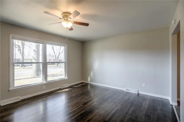 $219,900 | 15300 East 36th Terrace South, Independence, MO 64055
