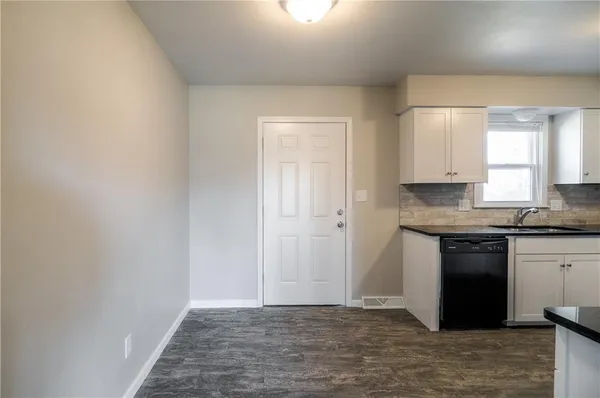 $219,900 | 15300 East 36th Terrace South, Independence, MO 64055