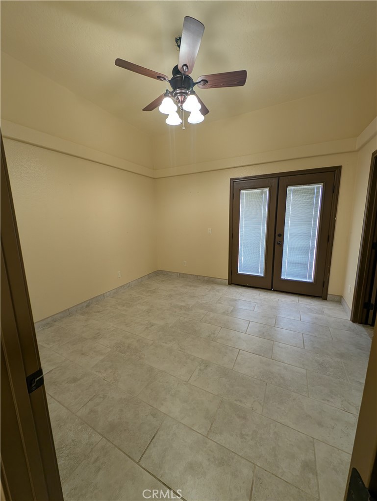 27160 Vista Road, Unit 8 Helendale, CA 92342 - Photo 11 of 12