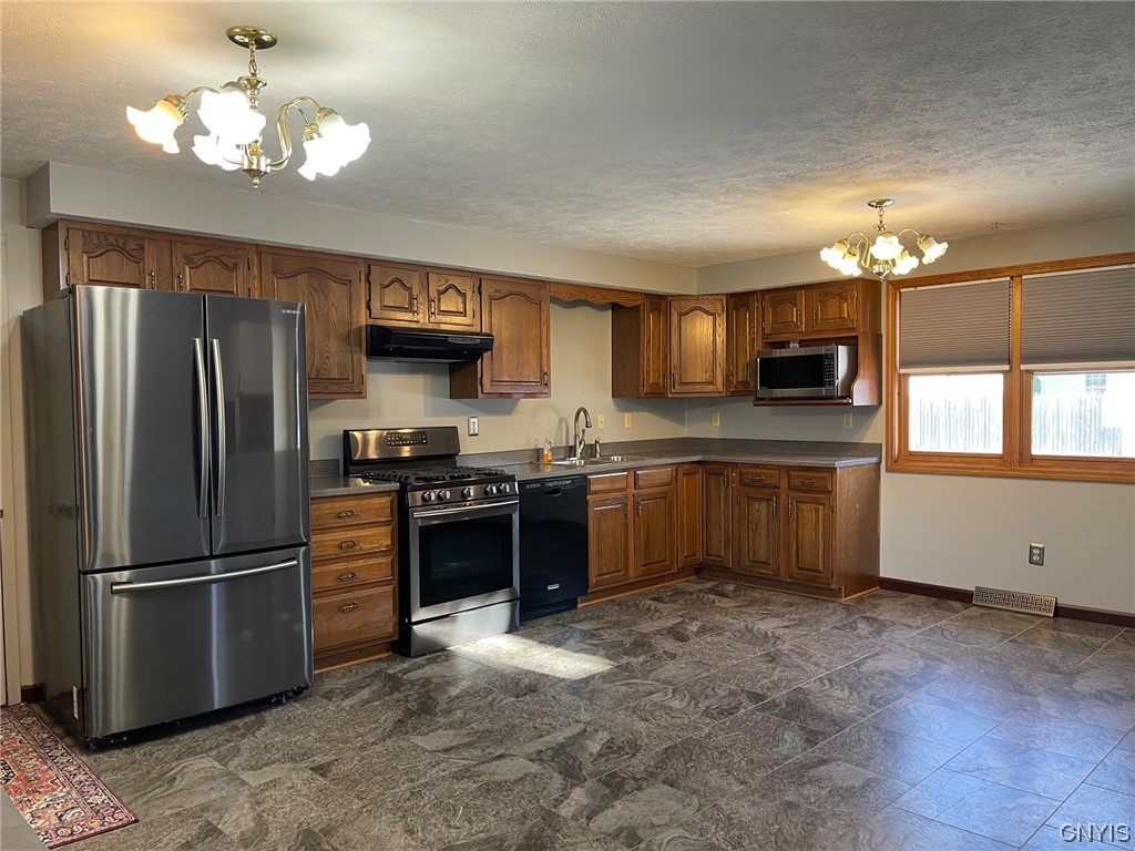 429 Florence Avenue Oneida, NY 13421 - Photo 18 of 39