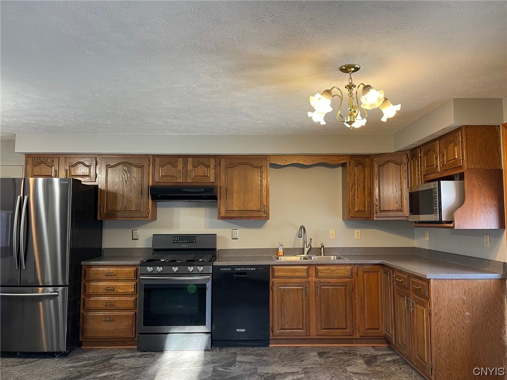 429 Florence Avenue Oneida, NY 13421 - Photo 19 of 39