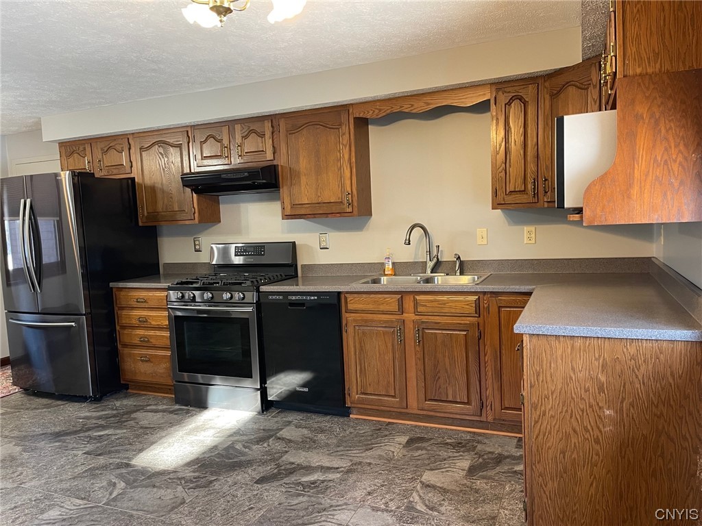 429 Florence Avenue Oneida, NY 13421 - Photo 21 of 39