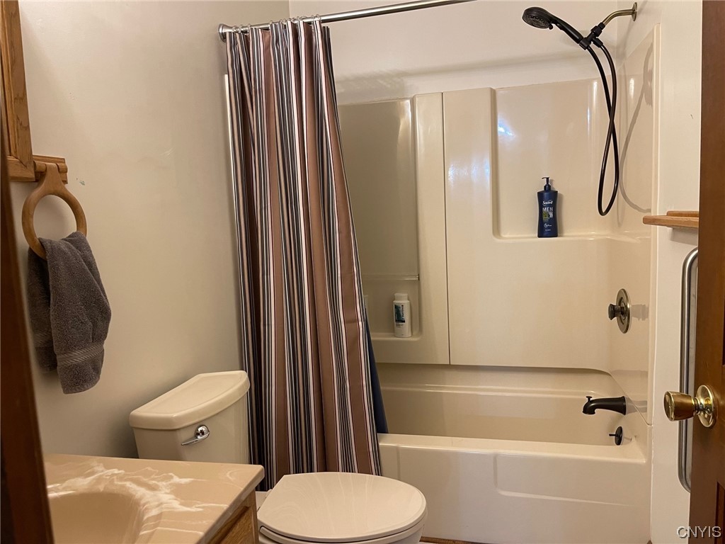 429 Florence Avenue Oneida, NY 13421 - Photo 28 of 39 First floor bath