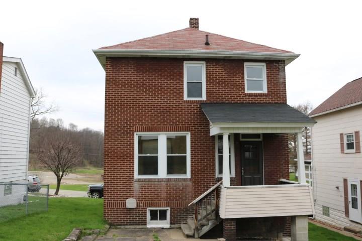 717 Longfellow St Extension Vandergrift, PA 15690 - Photo 3 of 10 Gallery Image 3