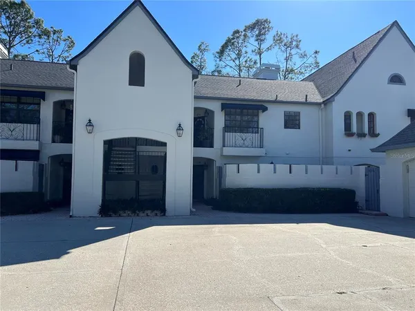 $2,150 | 18714 Wimbledon Circle, Unit 18714, Lutz, FL 33558