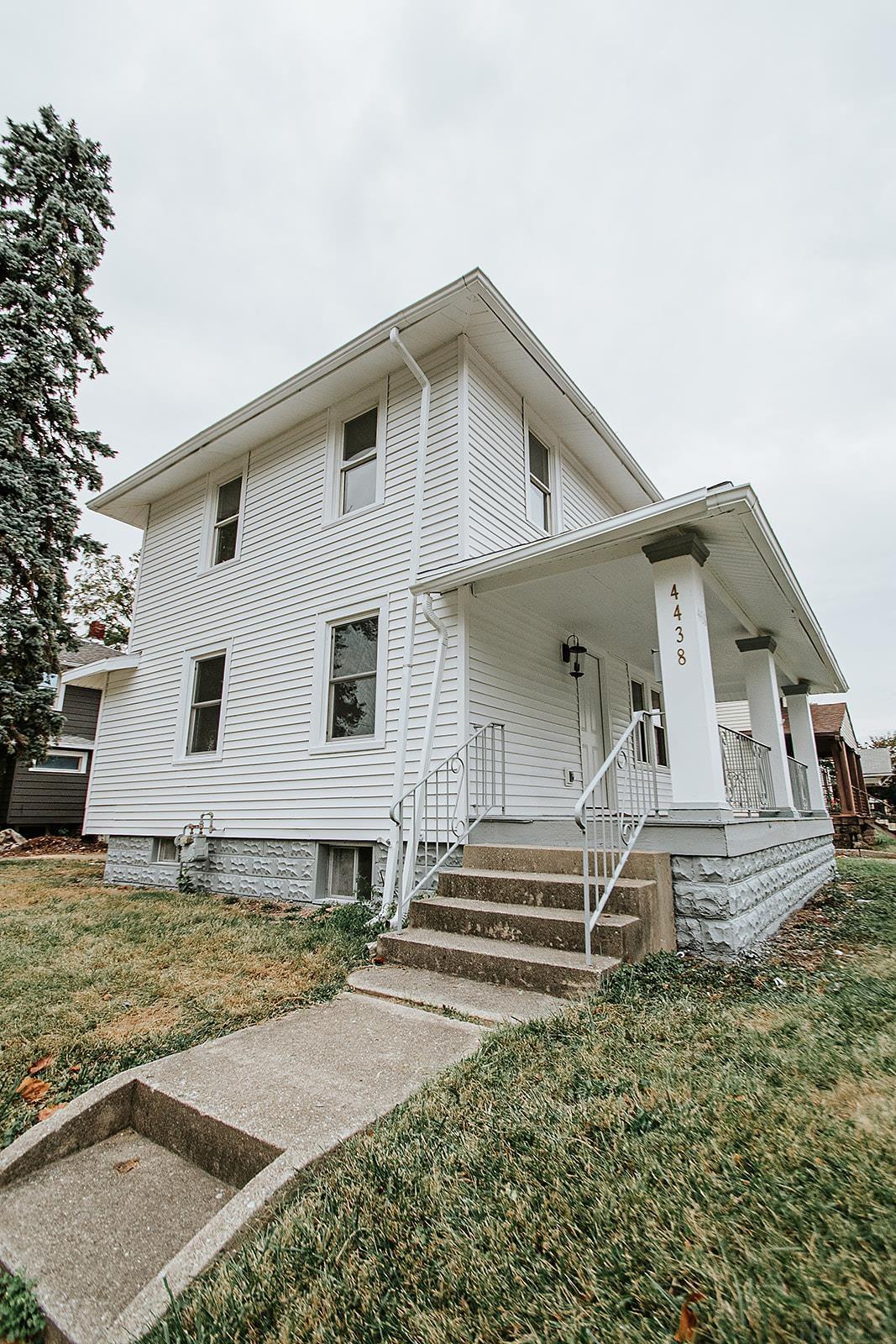 4438 Lafayette Street Fort Wayne, IN 46806 - Photo 1 of 31