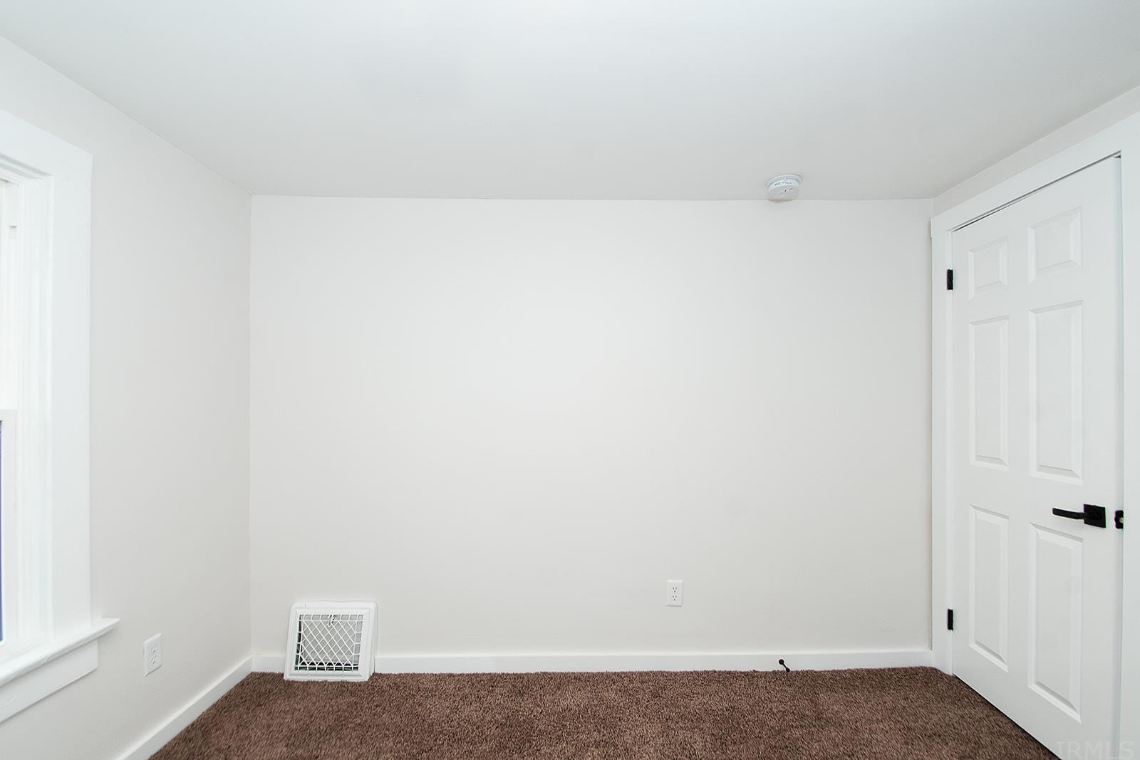 4438 Lafayette Street Fort Wayne, IN 46806 - Photo 16 of 31