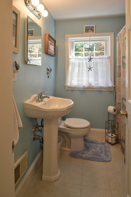 17 Naples Road Hamilton, MA 01982 - Photo 12 of 23 Gallery Image 12