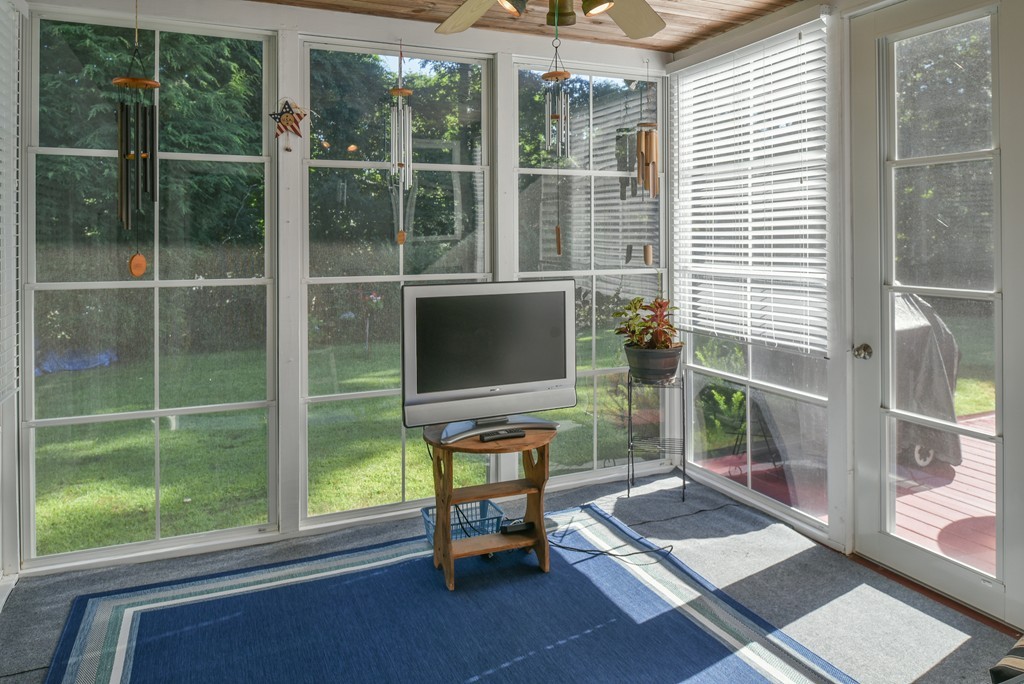 17 Naples Road Hamilton, MA 01982 - Photo 19 of 23 Gallery Image 19